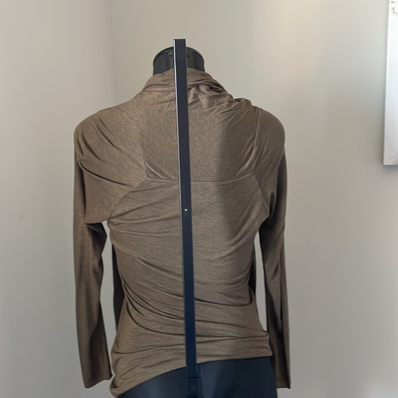 Multi Way Blouse - Picture 3 of 3